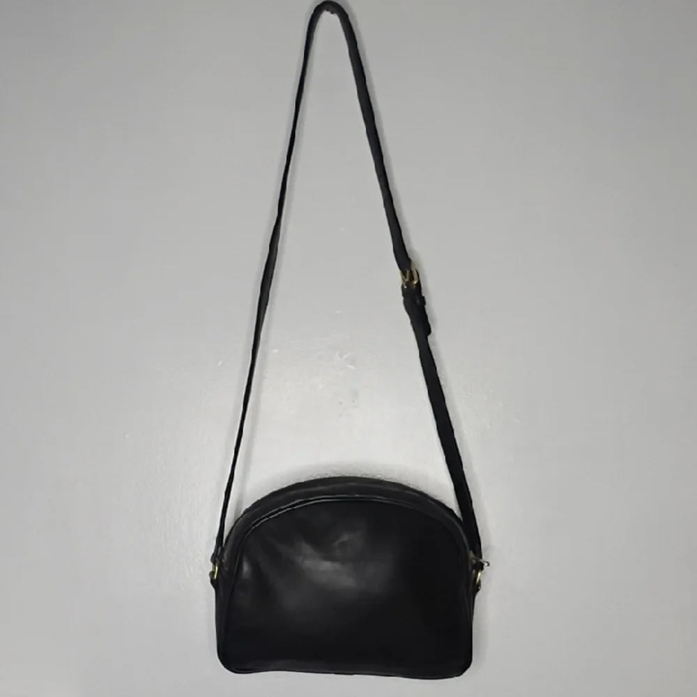 80s Vintage Coach Classic Black Leather Crossbody Bag -  0479-021 Half Moon Rare - Picture 6 of 13